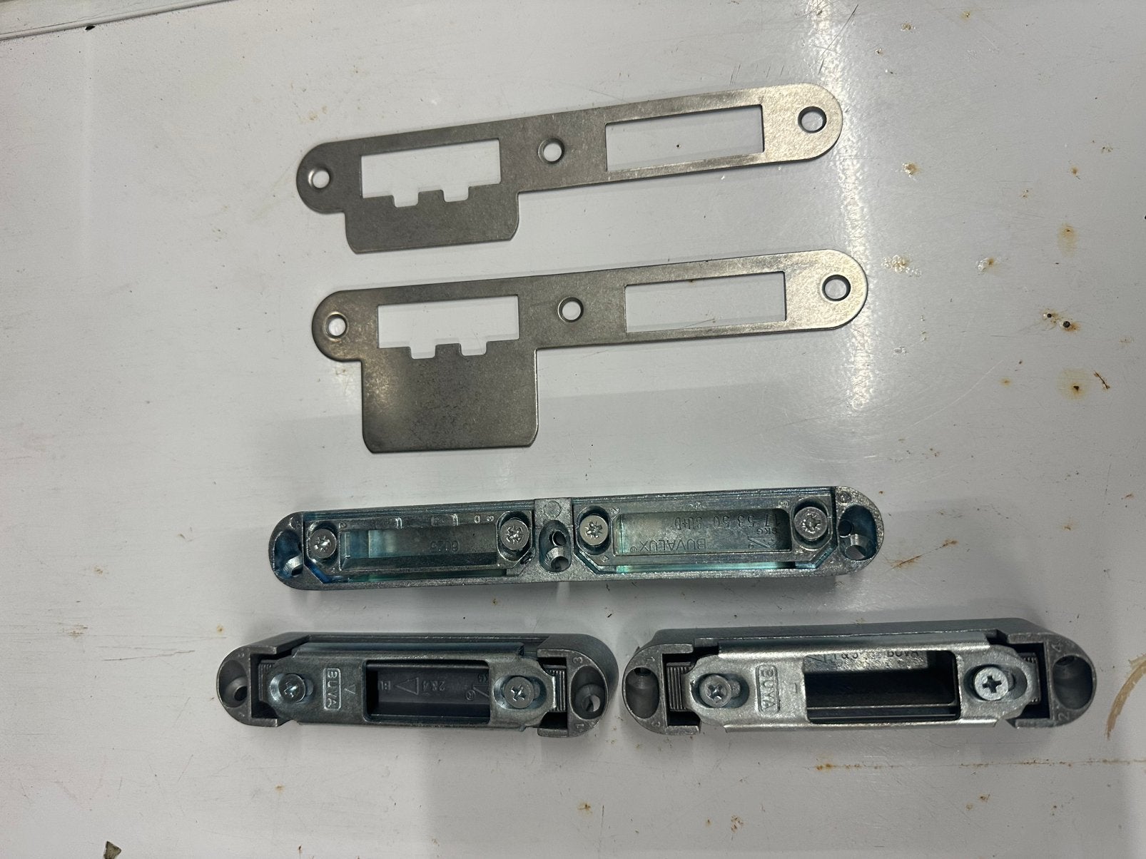 Buva Sluitkommen 6220 7220 set Nieuw, Doe-het-zelf en Verbouw, Hang- en Sluitwerk, Ophalen of Verzenden, Nieuw, Overige materialen