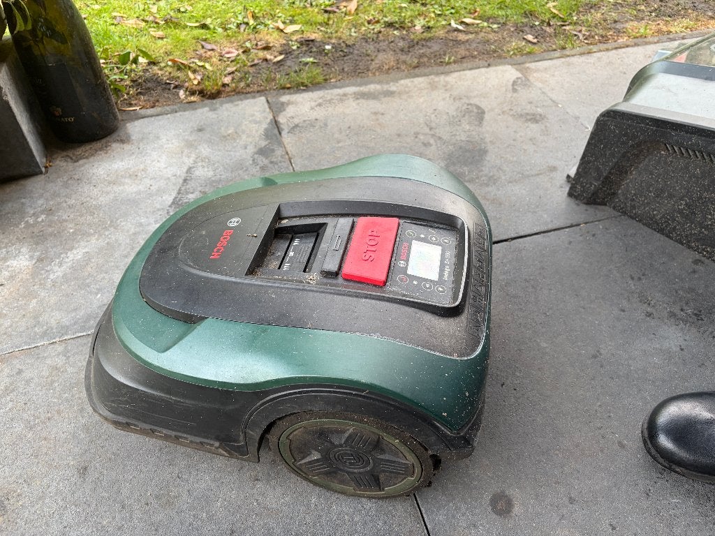 Bosch Indego S+ 500 robotmaaier met app en garage, Tuin en Terras, Robotmaaiers, Ophalen, Gebruikt, Bestuurbaar via app, Bosch
