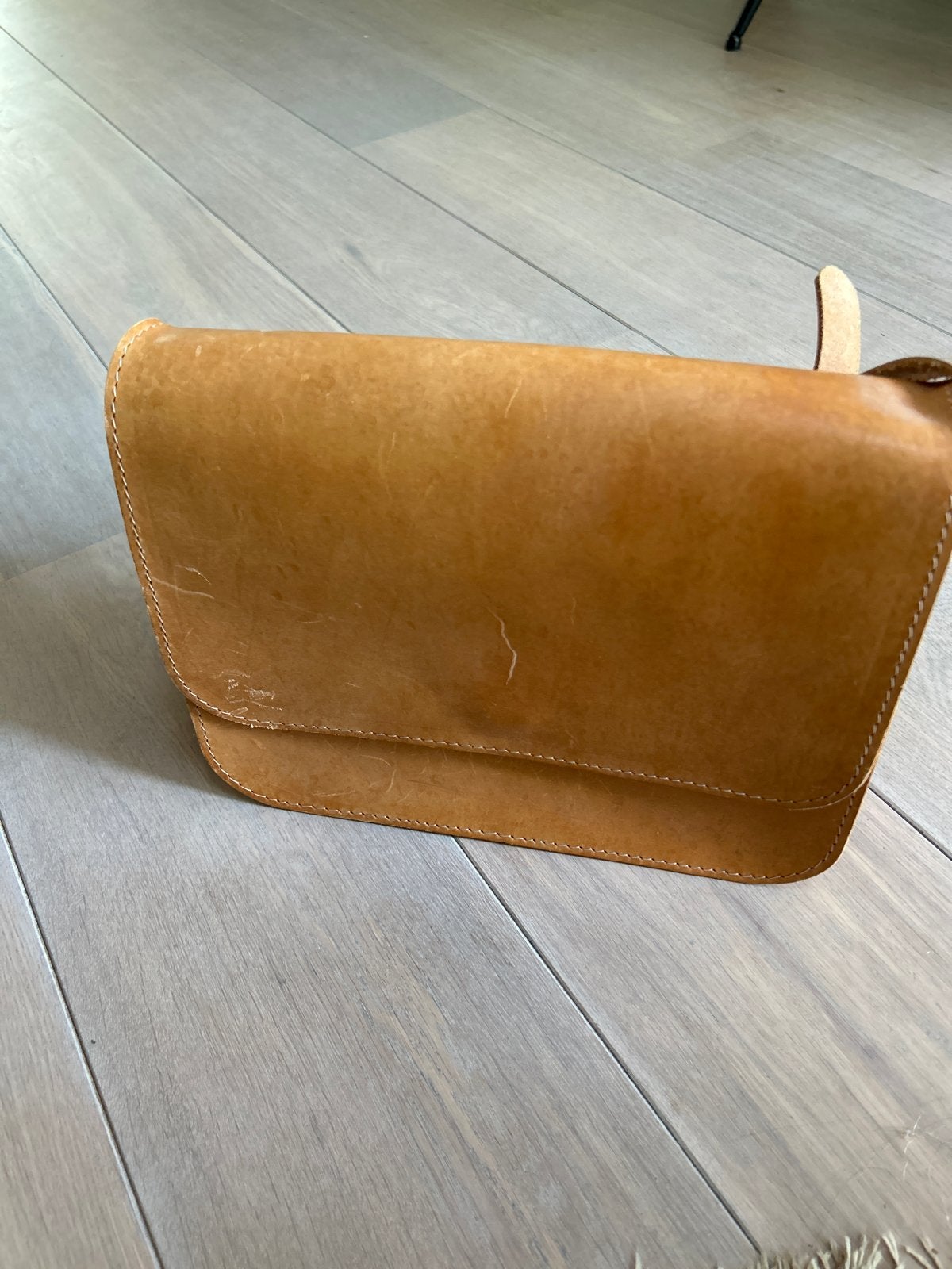 Leren schoudertasje in cognac kleur, Ophalen of Verzenden, Zo goed als nieuw, Bruin, Schoudertasje