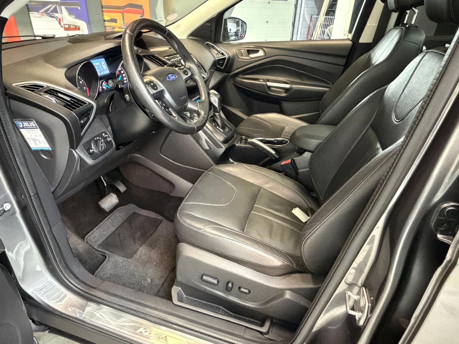 Foto 6 van Ford Kuga 1.6 182PK 4WD | AUTOMAAT | CAMERA | PANO