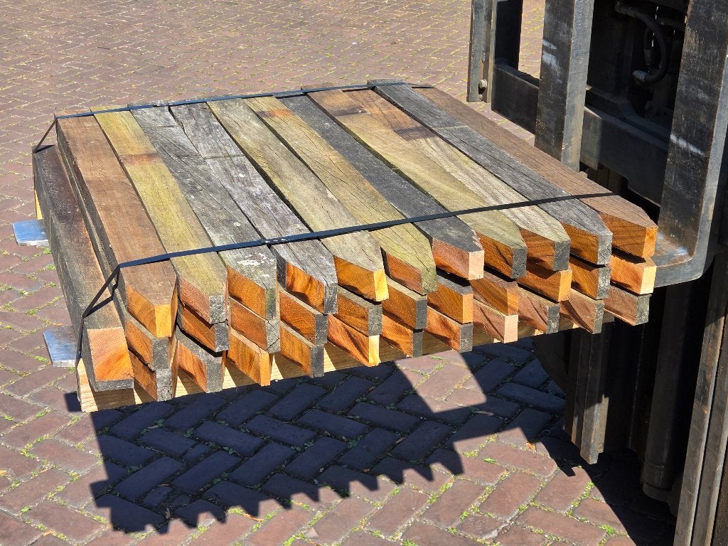 34 Hardhouten palen met punt 1.00 m lang - nr: HB56, Tuin en Terras, Palen, Balken en Planken, Ophalen, Palen, Nieuw, Hardhout