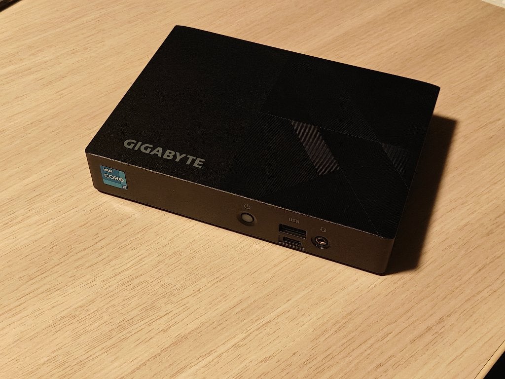 Gigabyte BRIX GB-BNi3-N305, Gebruikt, Gigabyte, Ophalen of Verzenden, 3 tot 4 Ghz