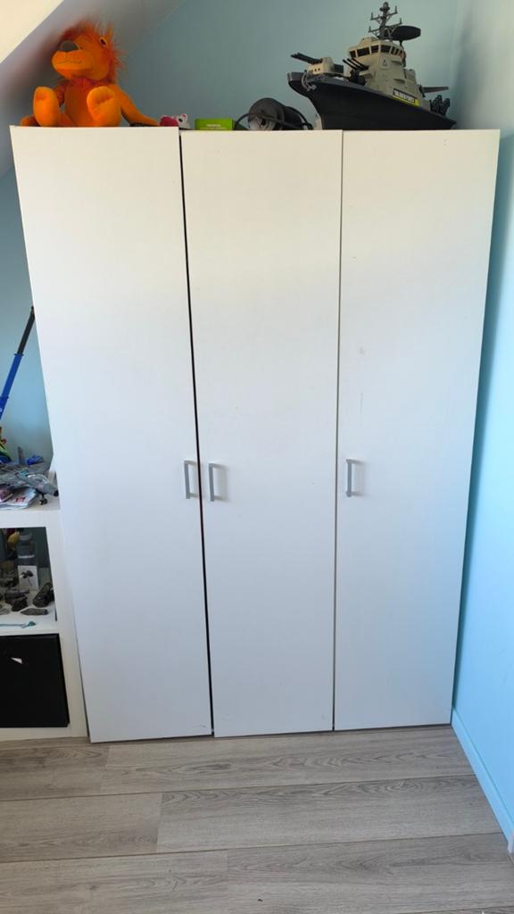 Gratis 3-deurs kledingkast, Ophalen, Gebruikt, 100 tot 150 cm, 150 tot 200 cm