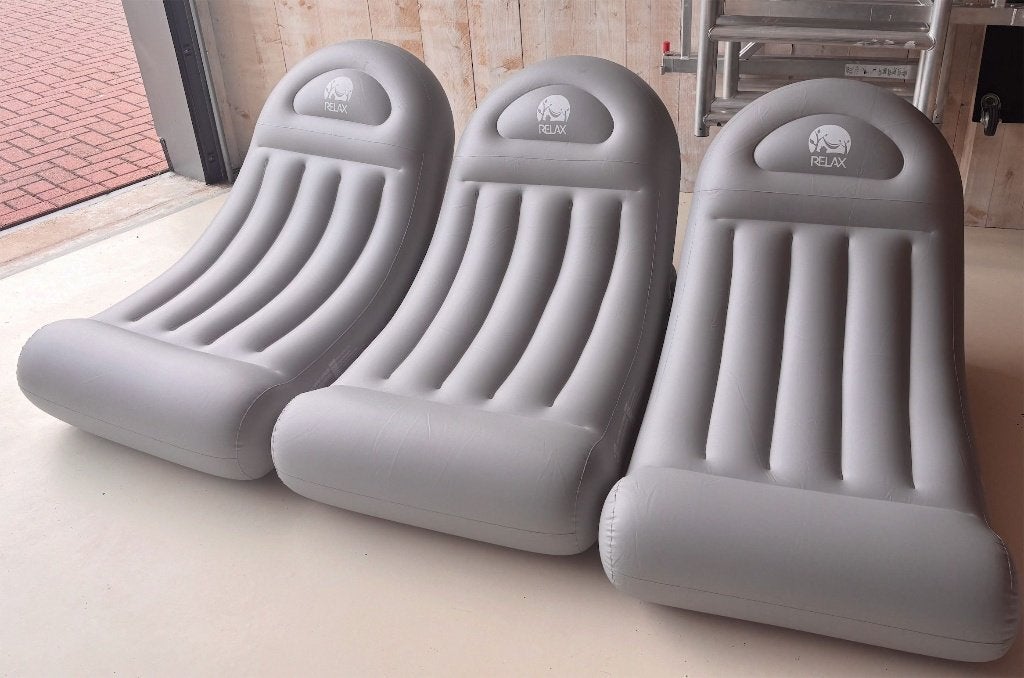 Relax opblaas stoelen voor buiten €30,- per st. 3x aanwezig., Tuin en Terras, Ligbedden, Ophalen, Zo goed als nieuw, Plastic, Inklapbaar