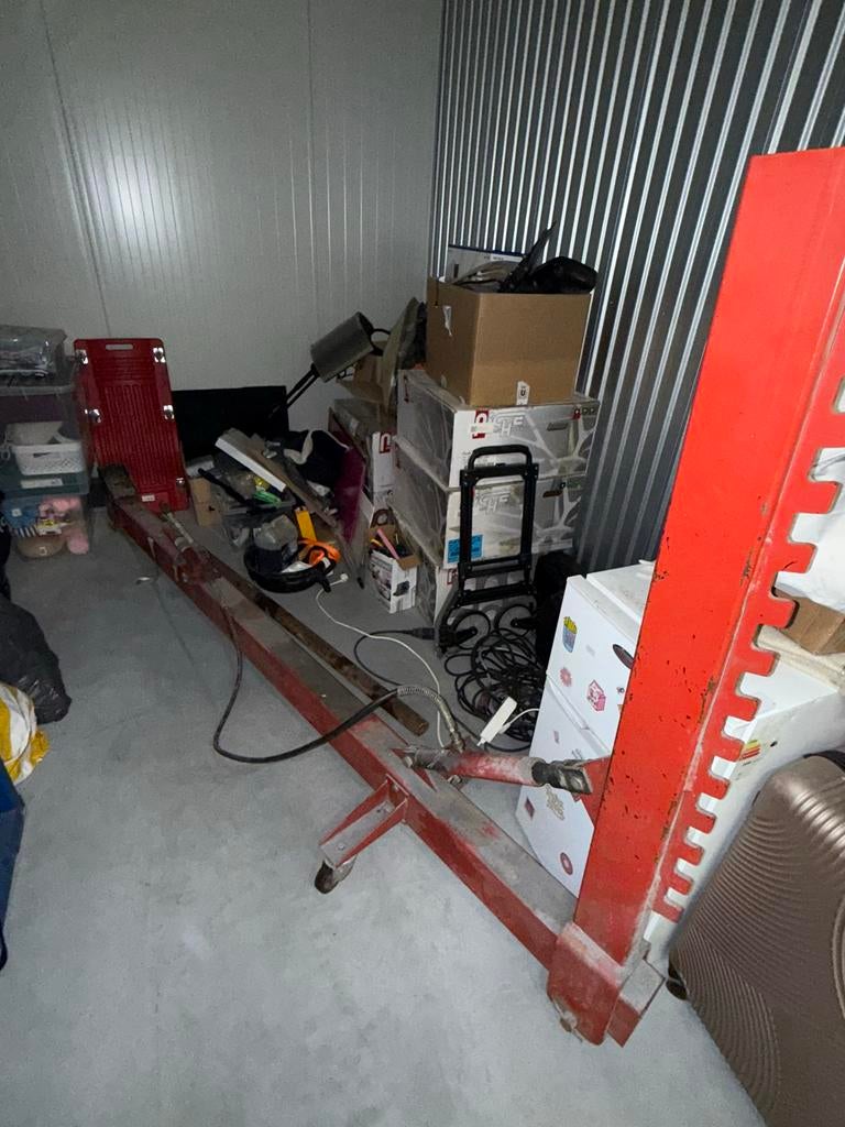 Hydraulische trekbank met pomp en klemmen, Ophalen, Gebruikt