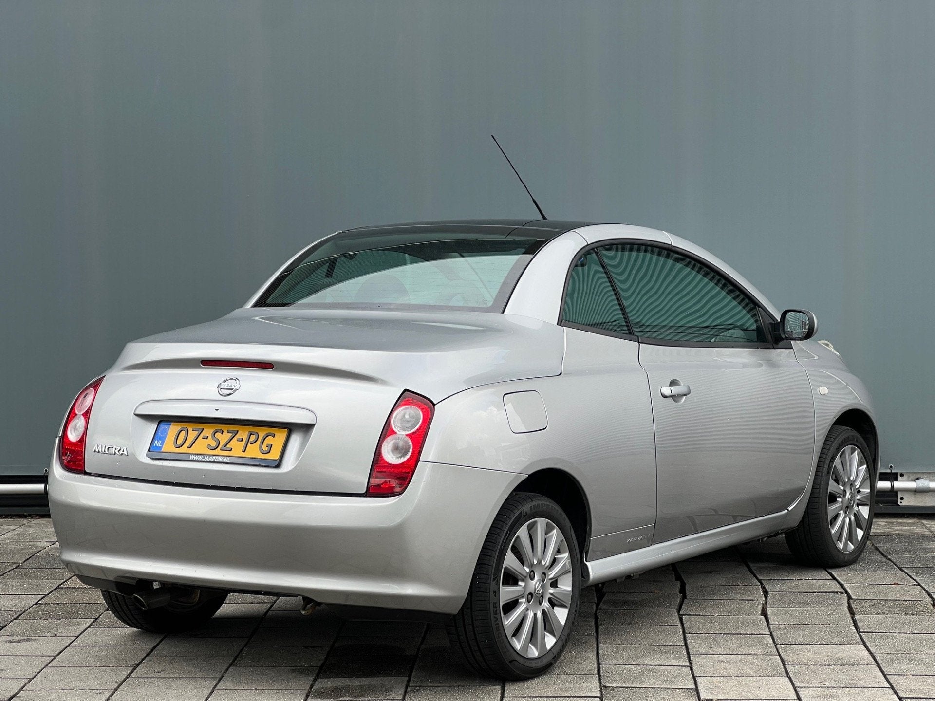 Nissan Micra C+C BWJ 2006 | 1.6 111PK Tekna Plus | CLIMA | L, Auto's, Voorwielaandrijving, 15 km/l, Gebruikt, 4 cilinders