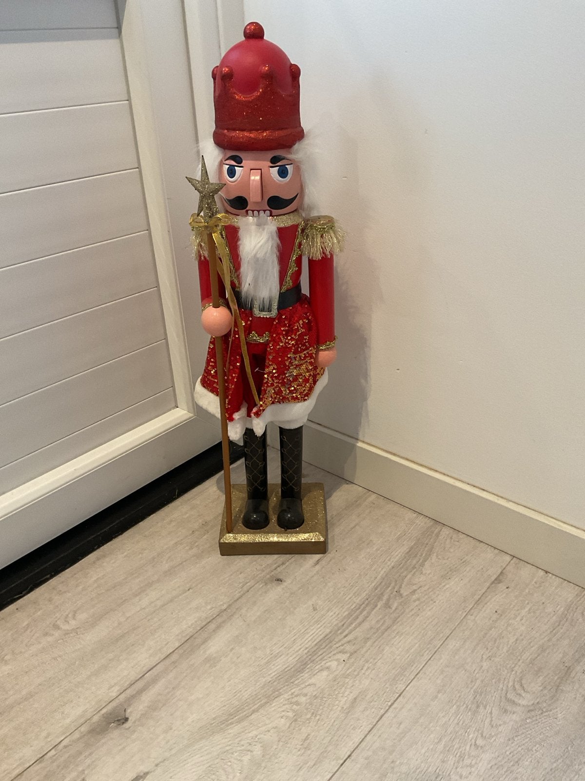 Kerst item, Ophalen
