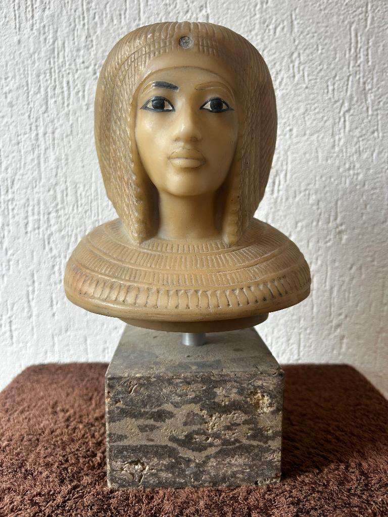 Canopisch deksel met afbeelding van koningin Kiya, Ophalen of Verzenden, Overige materialen, Beeld, Overige onderwerpen