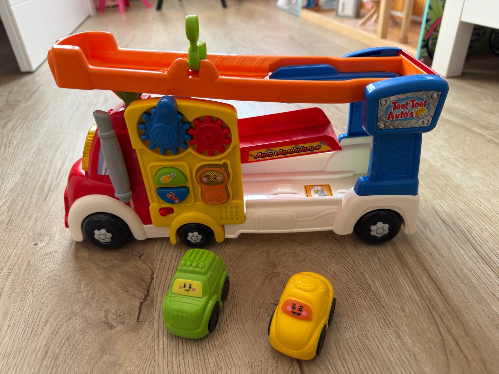 VTech Toet Toet Auto's Auto Ambulance met 2 auto's, Ophalen, Gebruikt