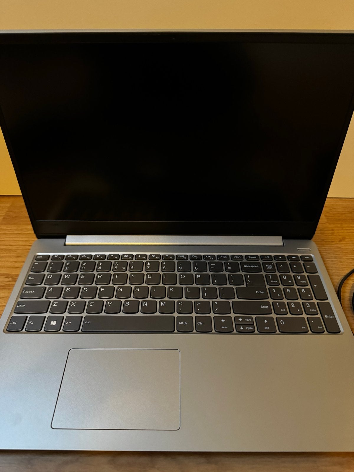 Lenovo Laptop met kleine gebreken, Computers en Software, Gebruikt, Met videokaart, Minder dan 2 Ghz, Ophalen of Verzenden
