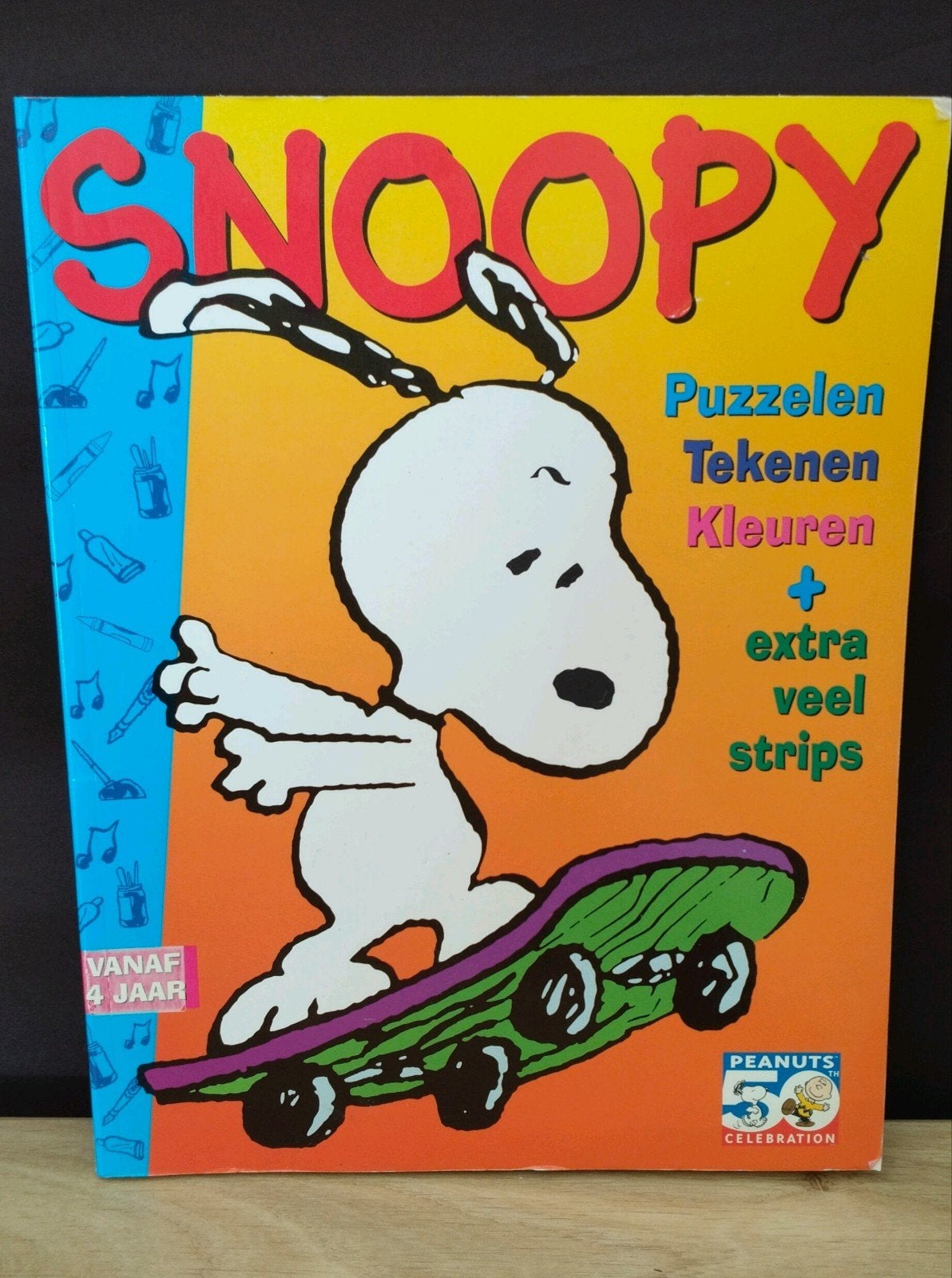 50 jaar Snoopy Puzzelen Tekenen Kleuren + extra veel strips, Verzenden, Snoopy, Nieuw, Boek of Spel