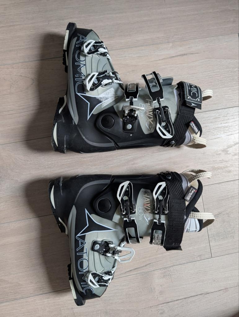 Ski schoenen dames, Sport en Fitness, Skiën en Langlaufen, Ophalen of Verzenden, Zo goed als nieuw, 160 tot 180 cm, Schoenen