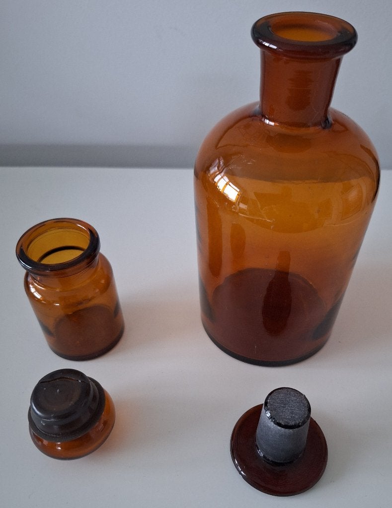 2 x apothekersfles bruin glas flesje met stop apothekerspot, Ophalen of Verzenden, Zo goed als nieuw, Bruin, Glas