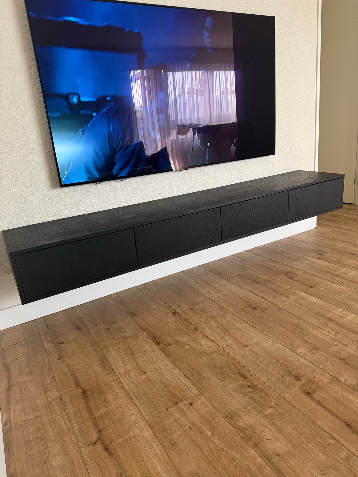 Design TV meubel PUUUR - 240cm breed, zwevend, Huis en Inrichting, Ophalen, Zo goed als nieuw, 200 cm of meer, Minder dan 100 cm