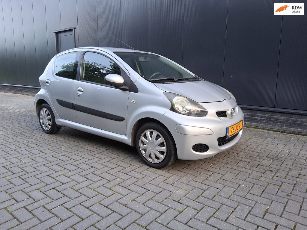 Toyota Aygo 1.0-12V Access / 128207 k.m., Auto's, Voorwielaandrijving, Stof, Gebruikt, Zwart