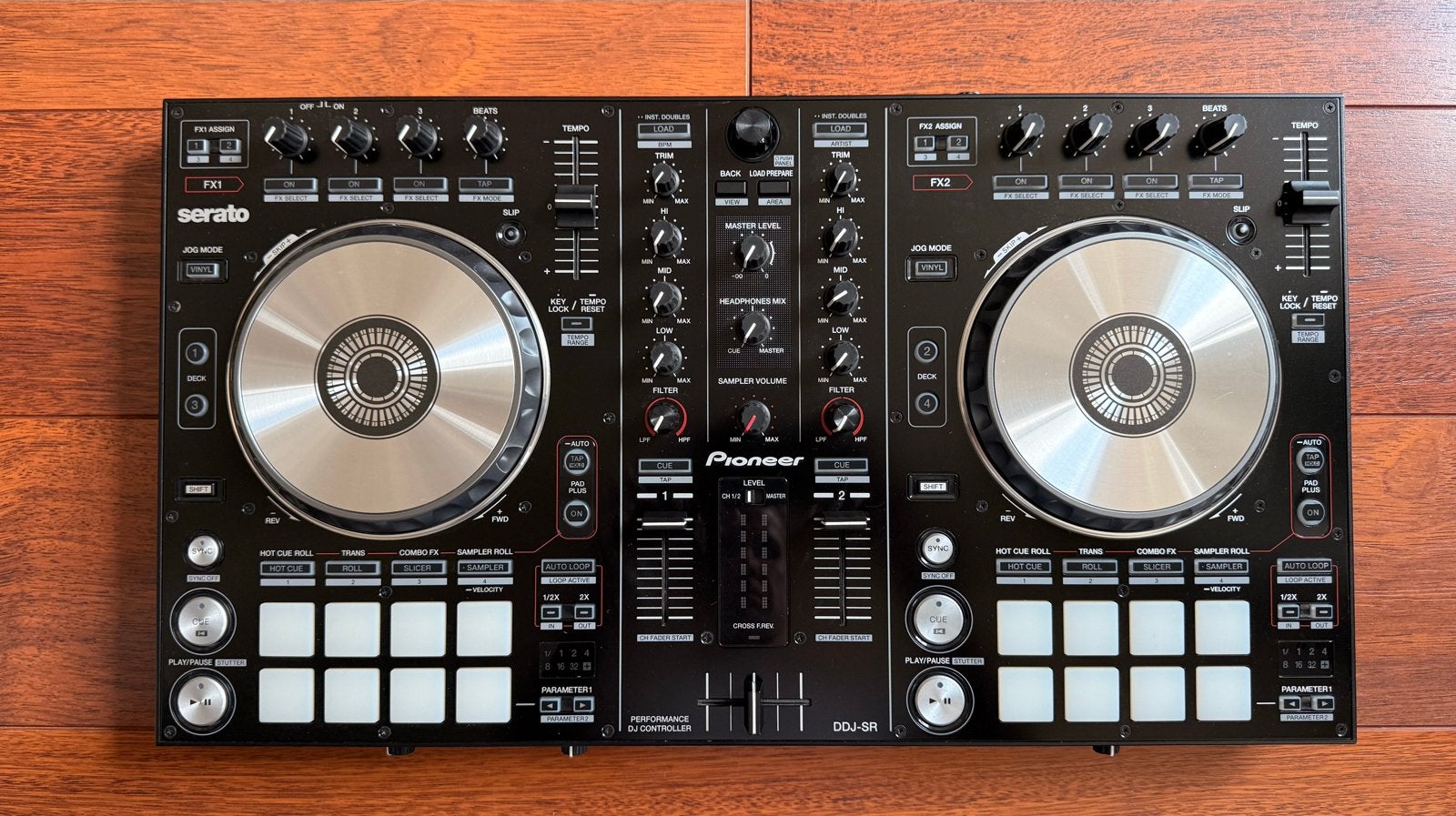 Pioneer DDJ-SR DJ Controller - Zo goed als nieuw, Muziek en Instrumenten, Dj-sets en Draaitafels, Ophalen of Verzenden, Zo goed als nieuw