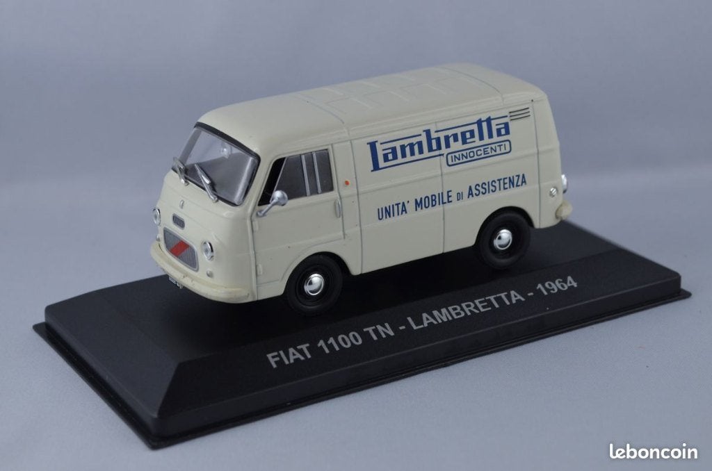 28745: Fiat 1100 TN - Lambretta - 1964 - Atlas 1:43, Hobby en Vrije tijd, Auto, Nieuw, Ophalen of Verzenden, Bachsatztstr. 54 D 72131 Ofterdingen, Germany