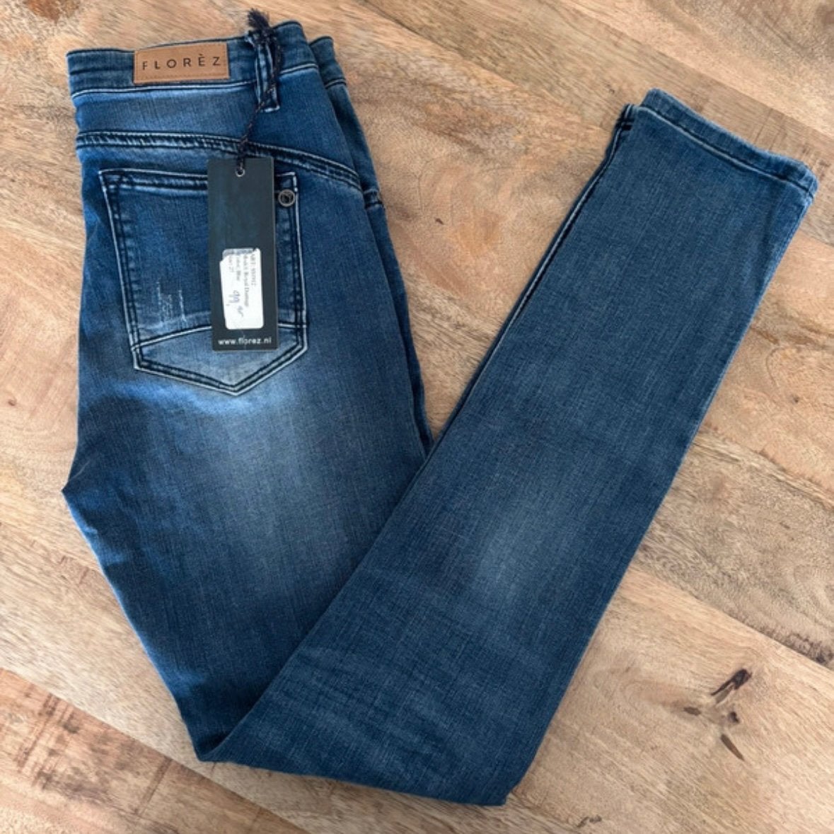 Nieuw met kaartjes: Florèz 'Royal Girlfriend' Jeans, Ophalen of Verzenden, Nieuw, Blauw, W27 (confectie 34) of kleiner