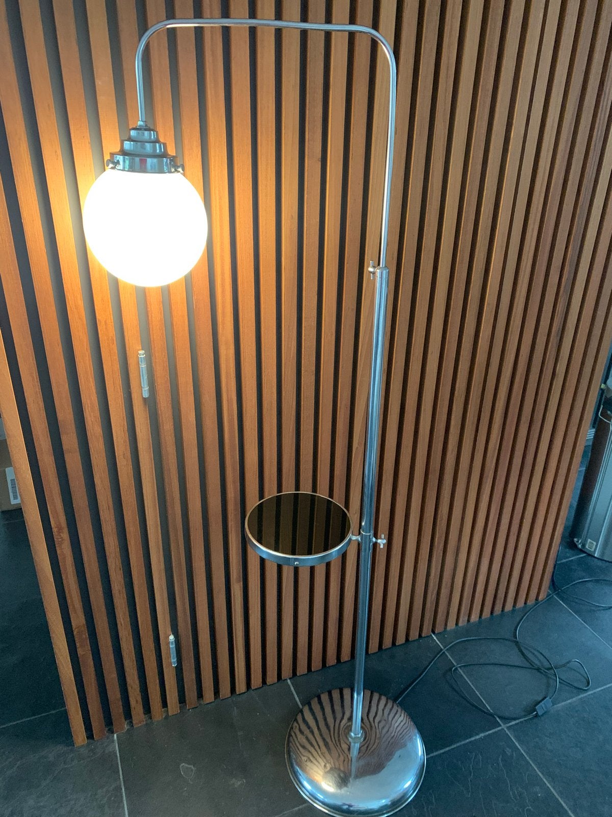 Zeldzame Gispen vintage vloerlamp met tafeltje, Huis en Inrichting, Lampen | Vloerlampen, Ophalen of Verzenden
