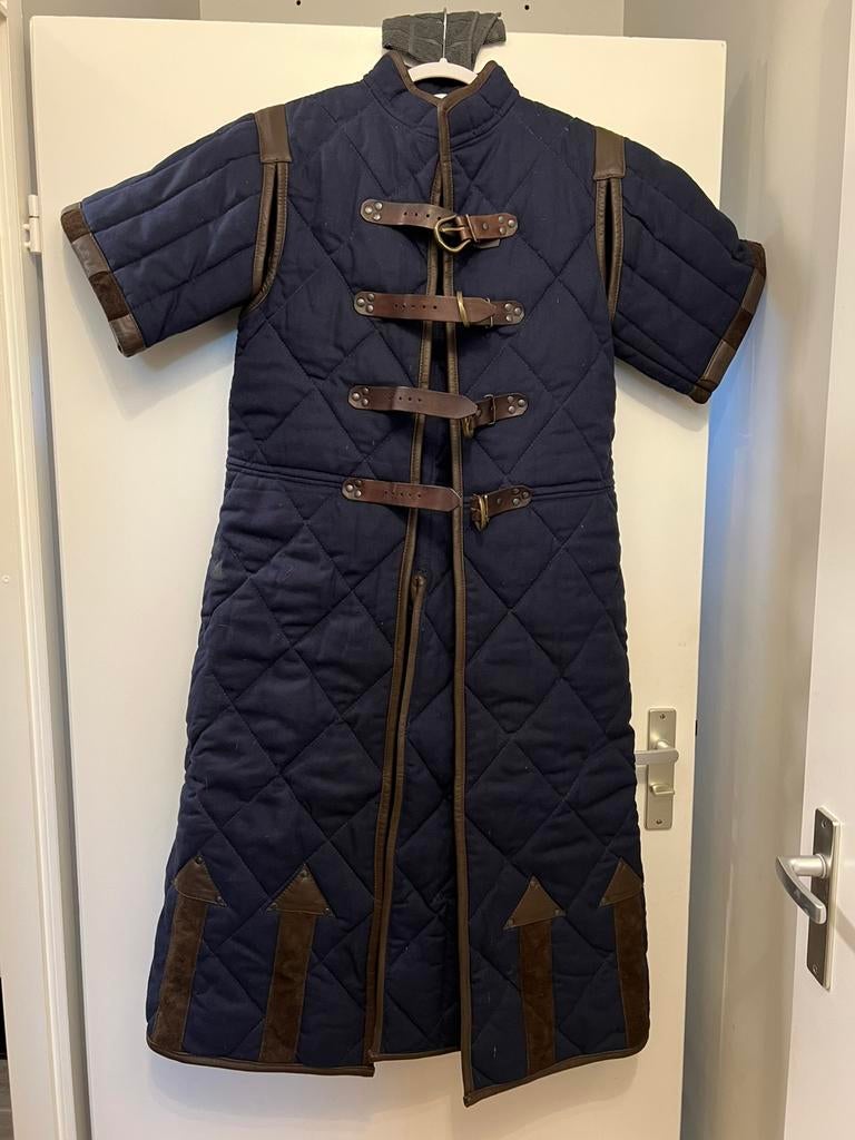Blauwe middeleeuwse Larp gambeson - The Witcher bear school, Ophalen of Verzenden, Nieuw, Bovenkleding