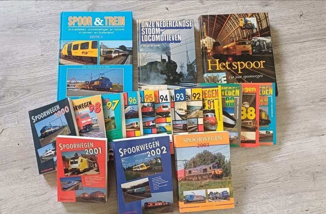 Spoorwegen & Spoor & Trein Boeken - 150 jaar spoorwegen, Ophalen