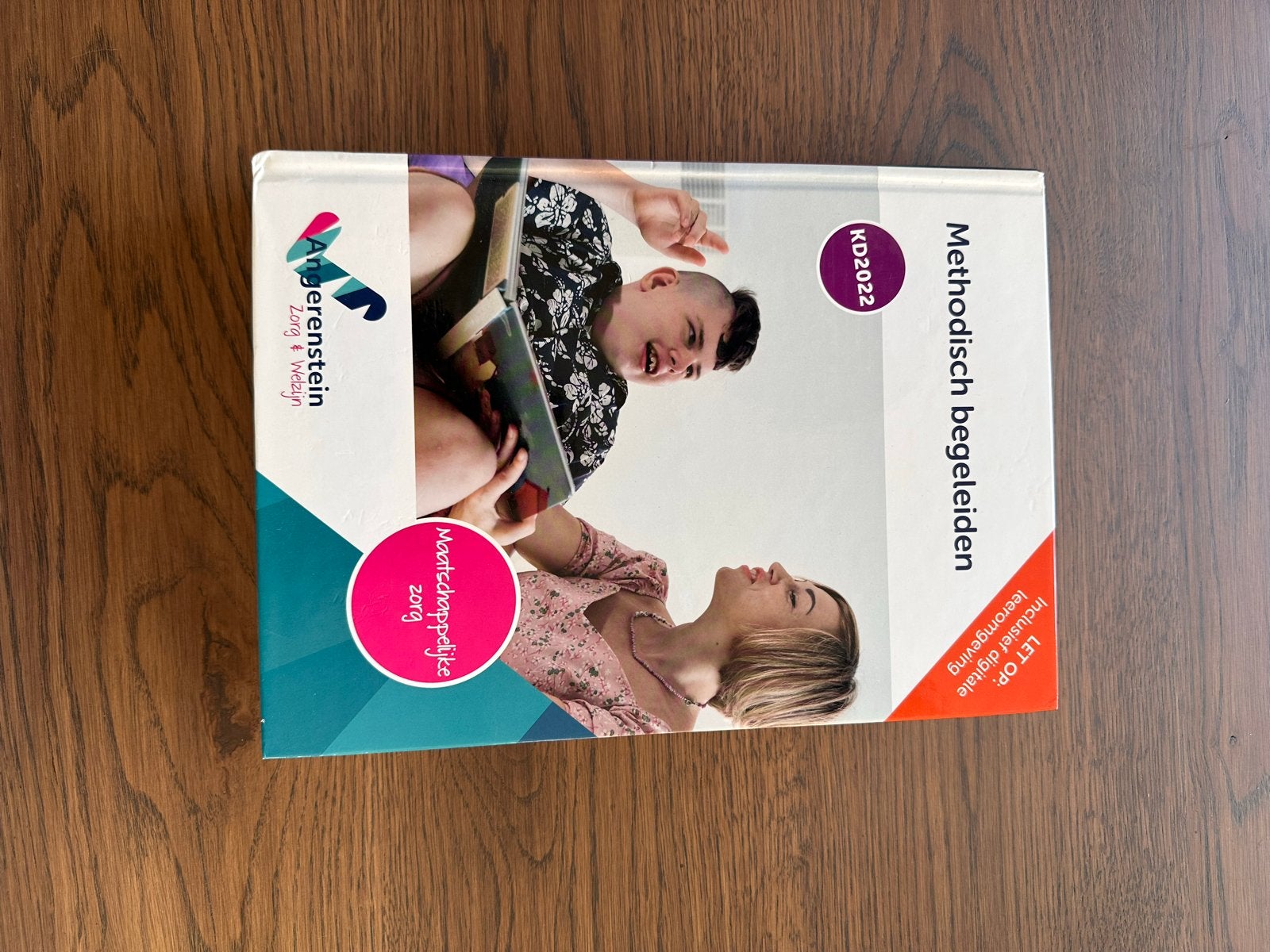 Methodisch begeleiden KD2022 - Boom beroepsonderwijs niveau4, Boeken, Studieboeken en Cursussen, Ophalen of Verzenden, Zo goed als nieuw