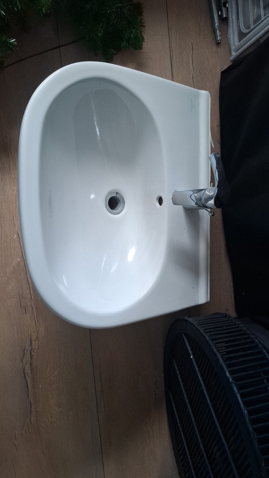 Witte wastafel met kraan - Villeroy & Boch, Ophalen, Gebruikt, Chroom, Wastafel