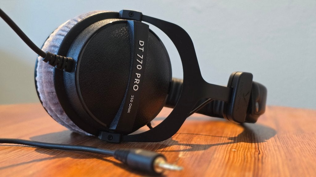 Beyerdynamic DT 770 Pro 250 Ohm – zo goed als nieuw, Zo goed als nieuw, Over-ear, Zwart, Ophalen