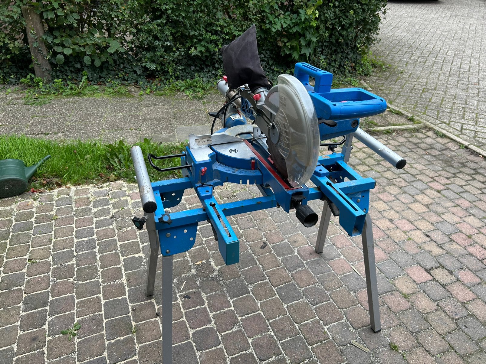 HBM afkortzaag / trekzaag, Doe-het-zelf en Verbouw, Ophalen, Gebruikt, Afkortzaag, 30 tot 70 mm