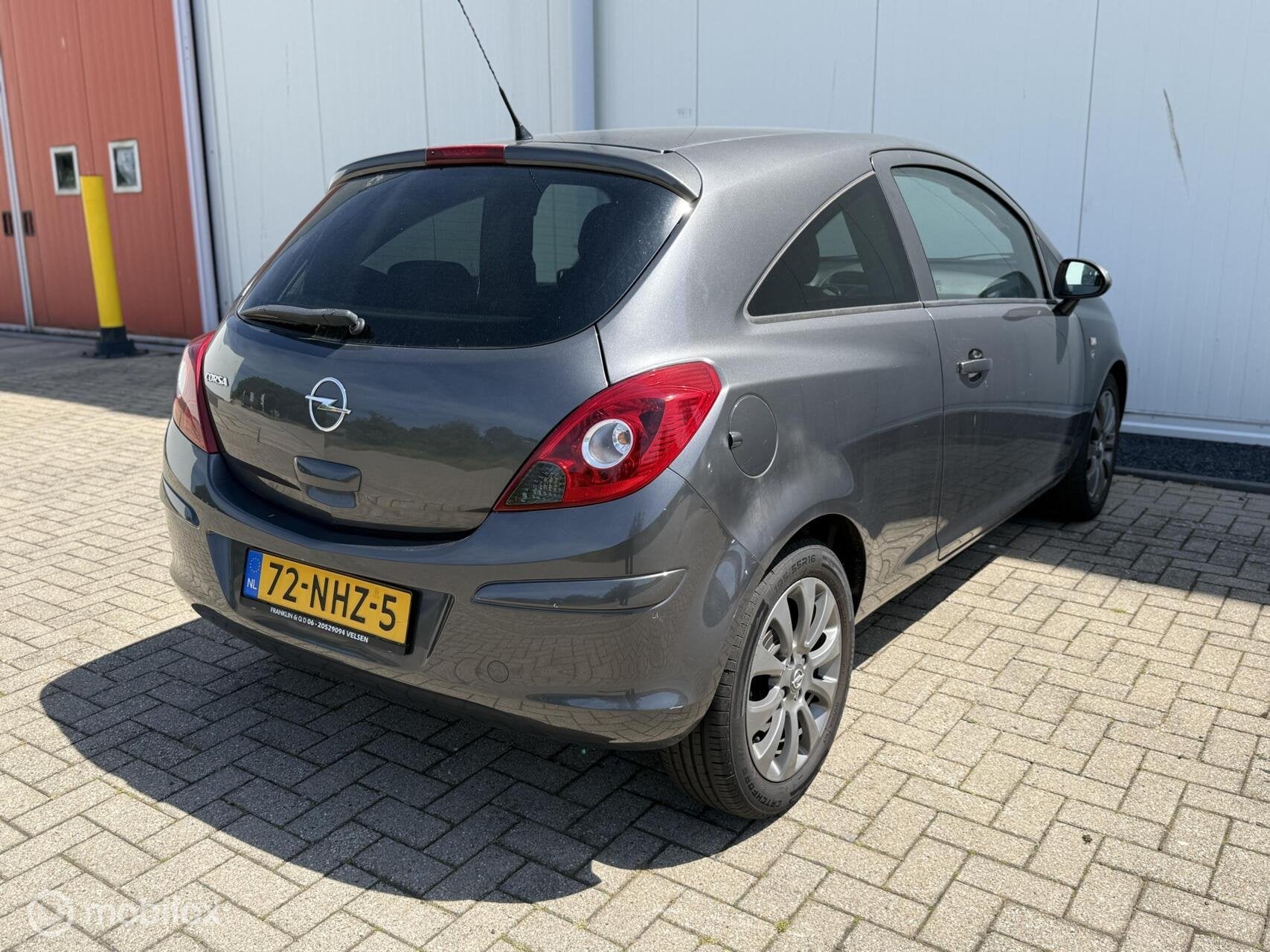 Opel Corsa 1.2-16V '111 Edition Automaat Airco Getinte ramen, Euro 5, 750 kg, 1229 cc, Origineel Nederlands