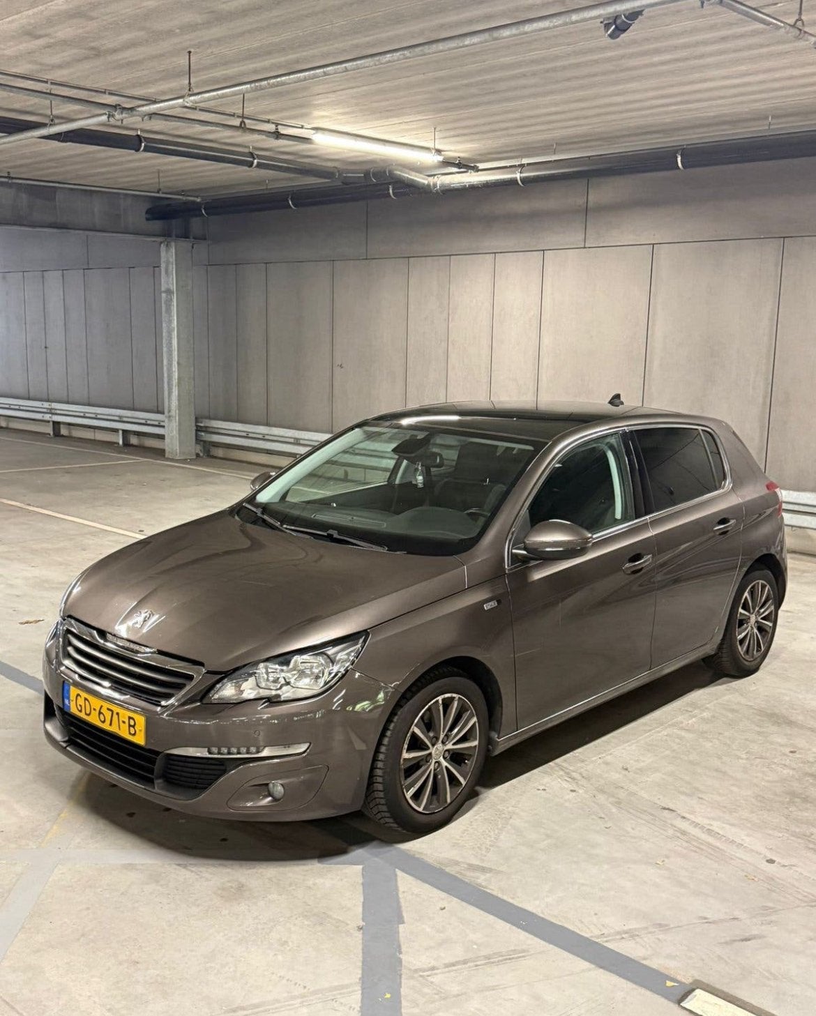 Peugeot 308 auto moet snel weg, Auto's, Voorwielaandrijving, Origineel Nederlands, Handgeschakeld, Zilver of Grijs