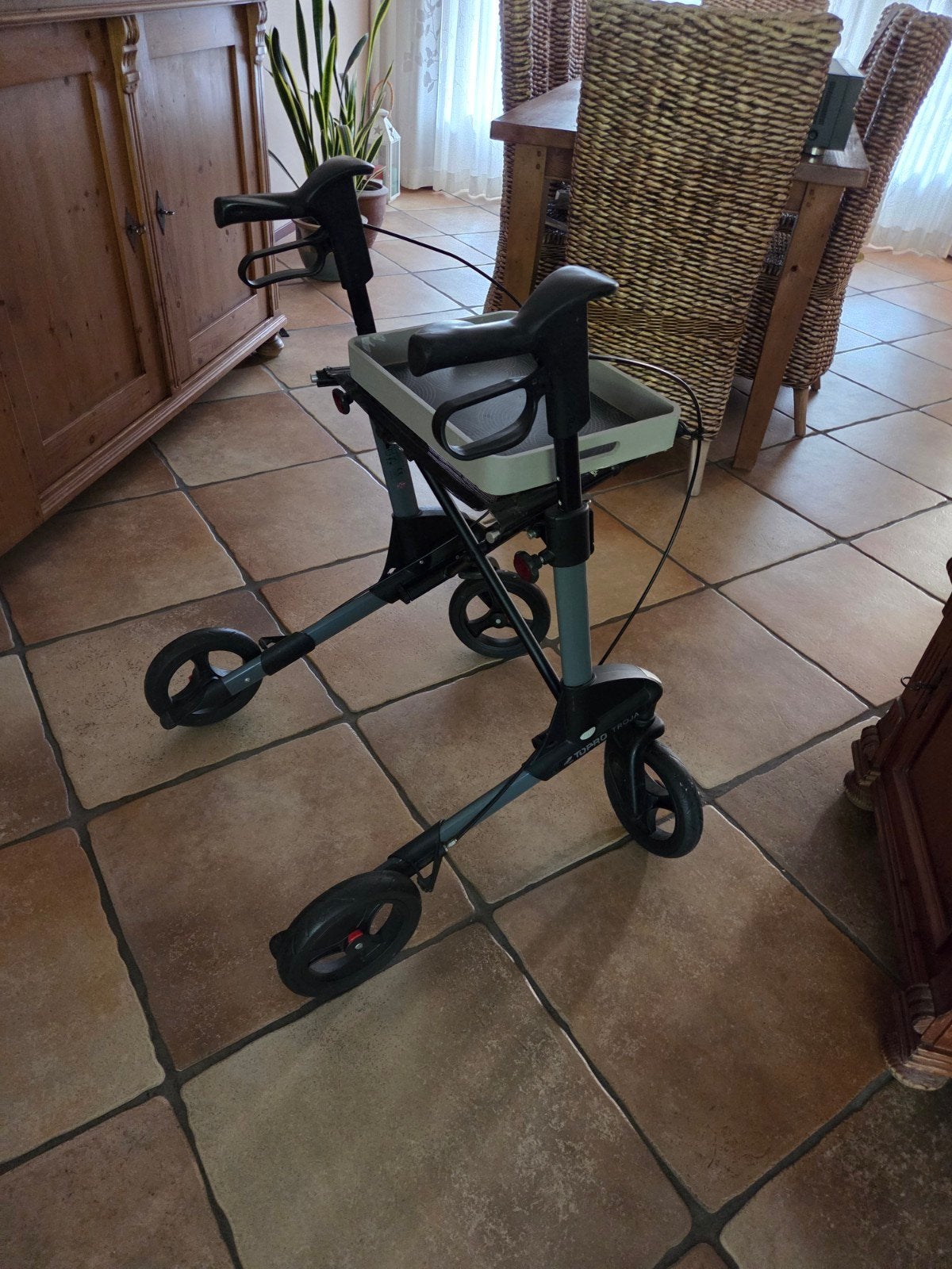 Topro troja rollator 2g maat M, Ophalen