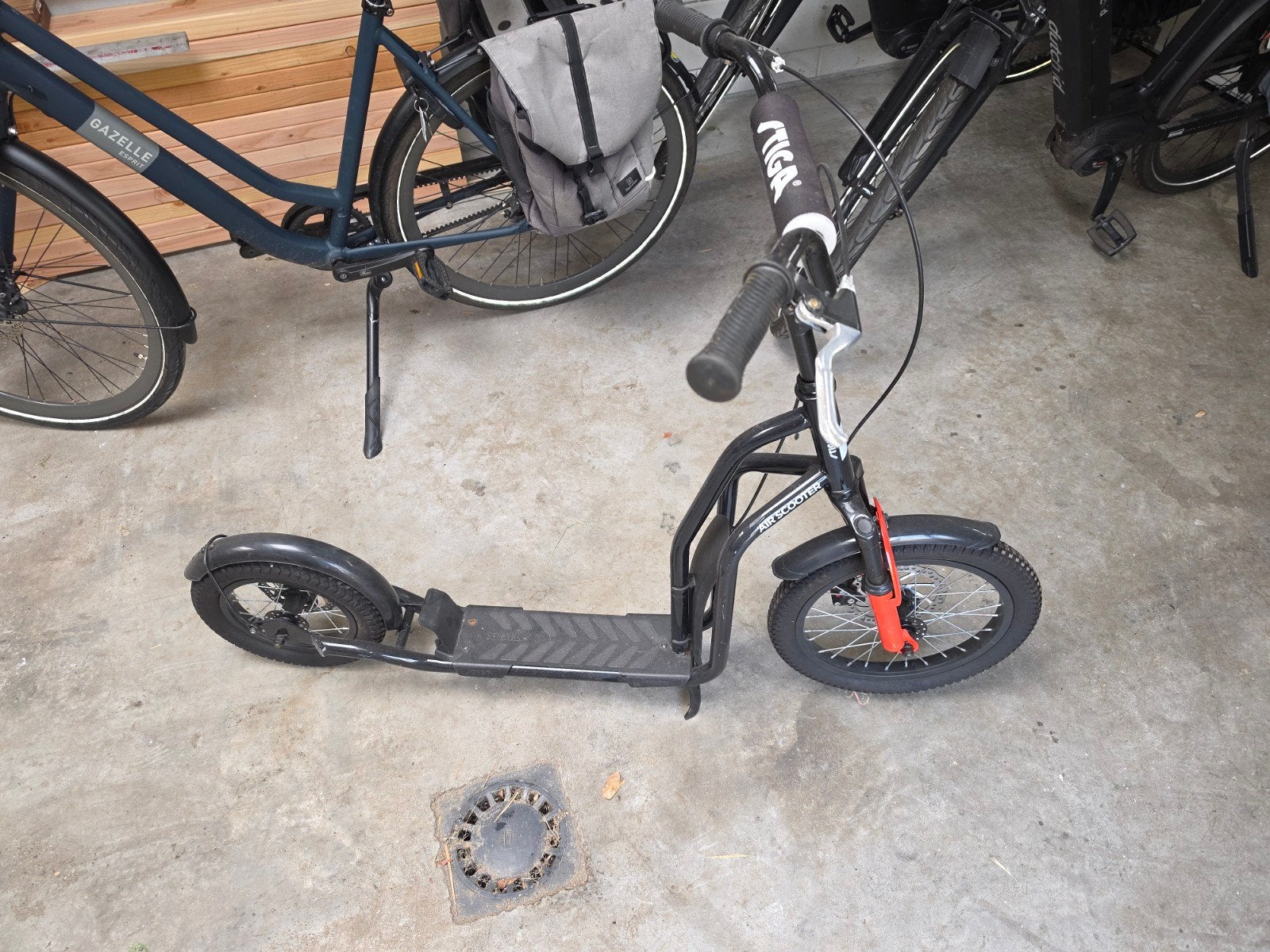Stiga Air Scooter - Stevige Kickbike met Schijfremmen, Fietsen en Brommers, Steps, Ophalen, Gebruikt, Kickbike, Stiga