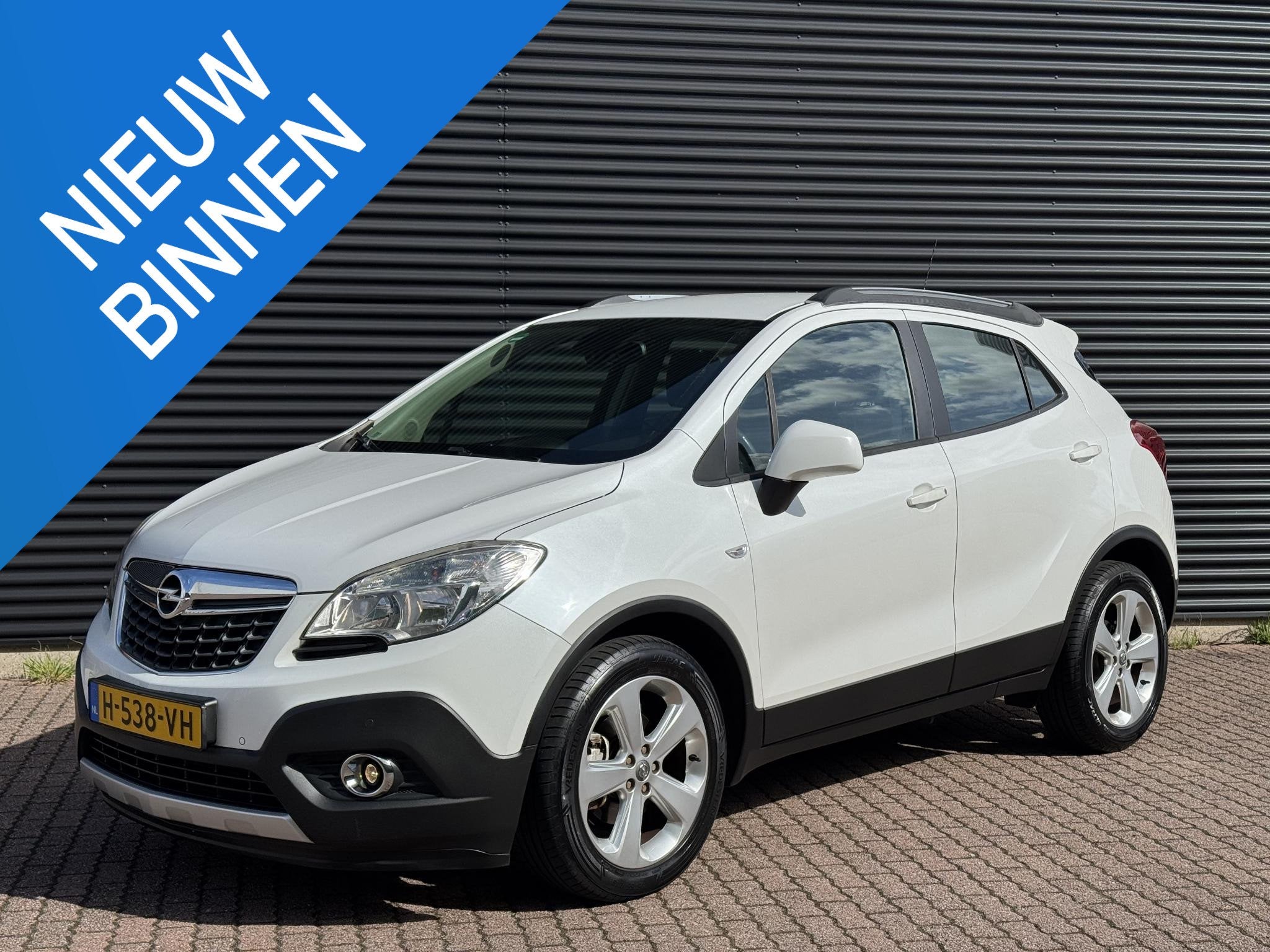 Opel Mokka 1.4 T Cosmo 4x4 Nette Auto, Nwe APK, Auto's, Stof, Gebruikt, 4 cilinders, Wit