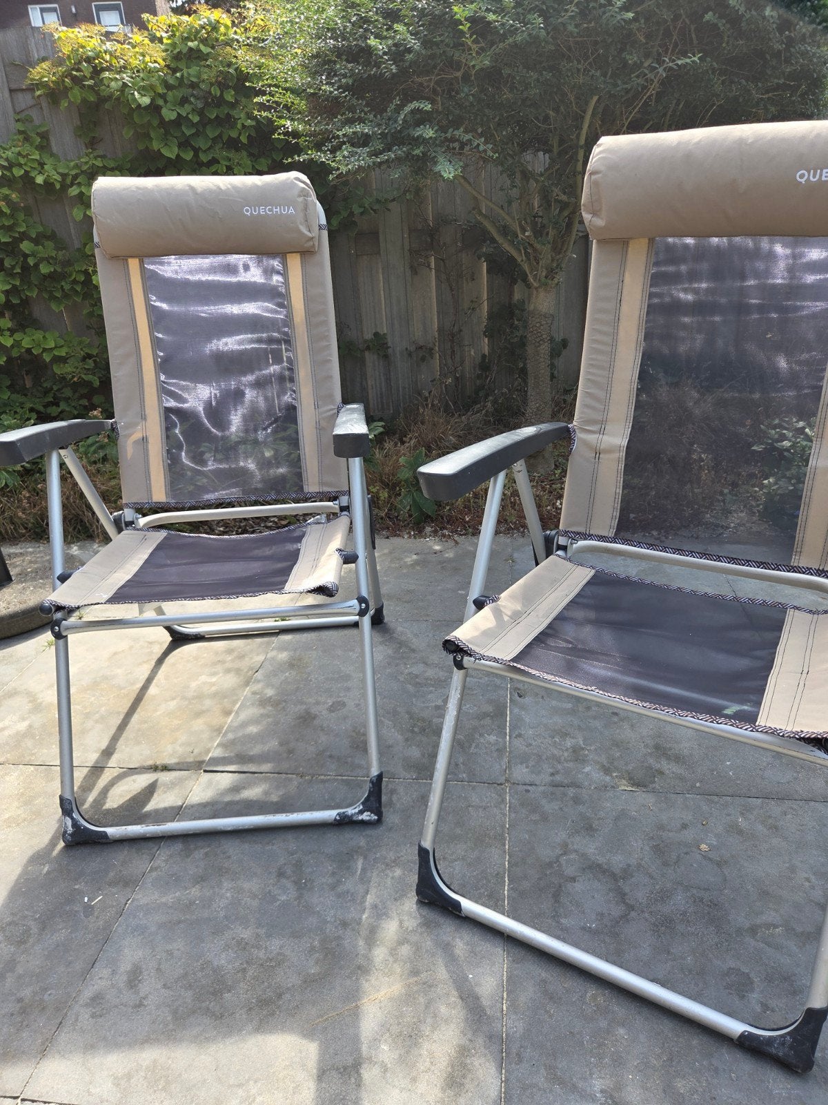 Twee Decathlon campingstoelen - Gebruikt, Caravans en Kamperen, Ophalen, Gebruikt, Campingstoel