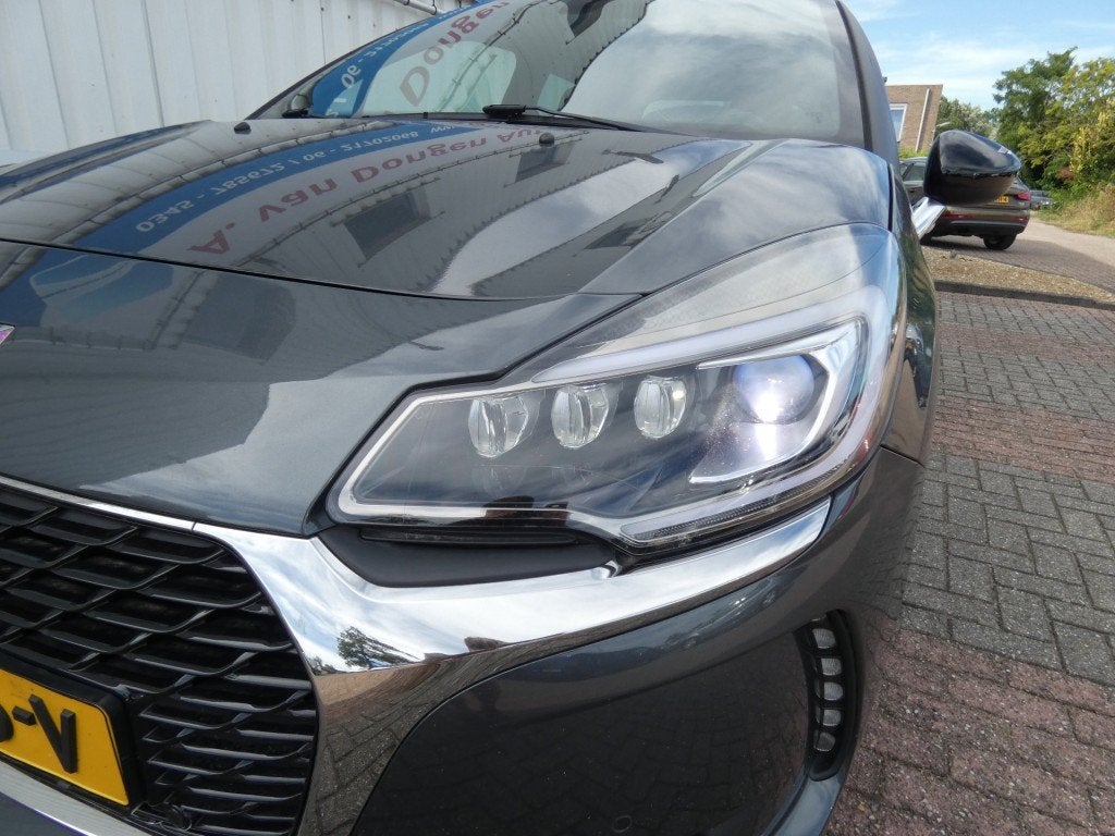 Ds DS 3 1.2 PureTech PERFORMANCE LINE,Navi.Led,DBriem Verv, Gebruikt, Euro 6, 1199 cc, Electronic Stability Program (ESP)