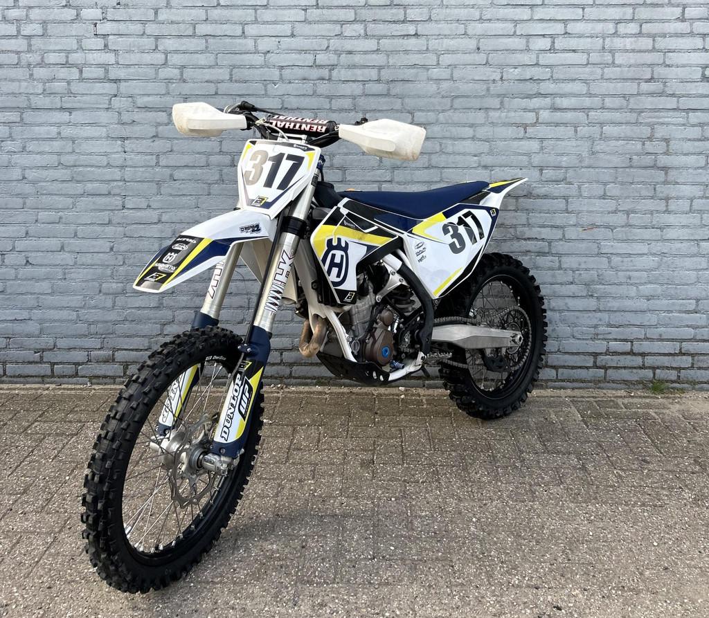 Husqvarna FC 350 BlackBird Renthal 2018 41 UUR TOPSTAAT