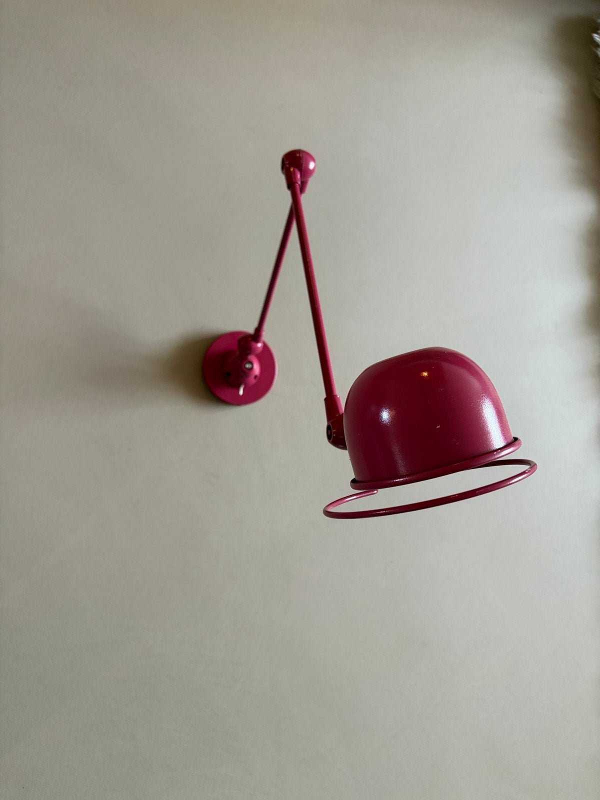 Roze verstelbare wandlamp - Zo goed als nieuw, Huis en Inrichting, Lampen | Wandlampen, Ophalen, Roze, Zo goed als nieuw, Verstelbaar