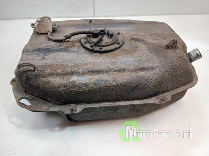 Tank van een Suzuki Wagon R+