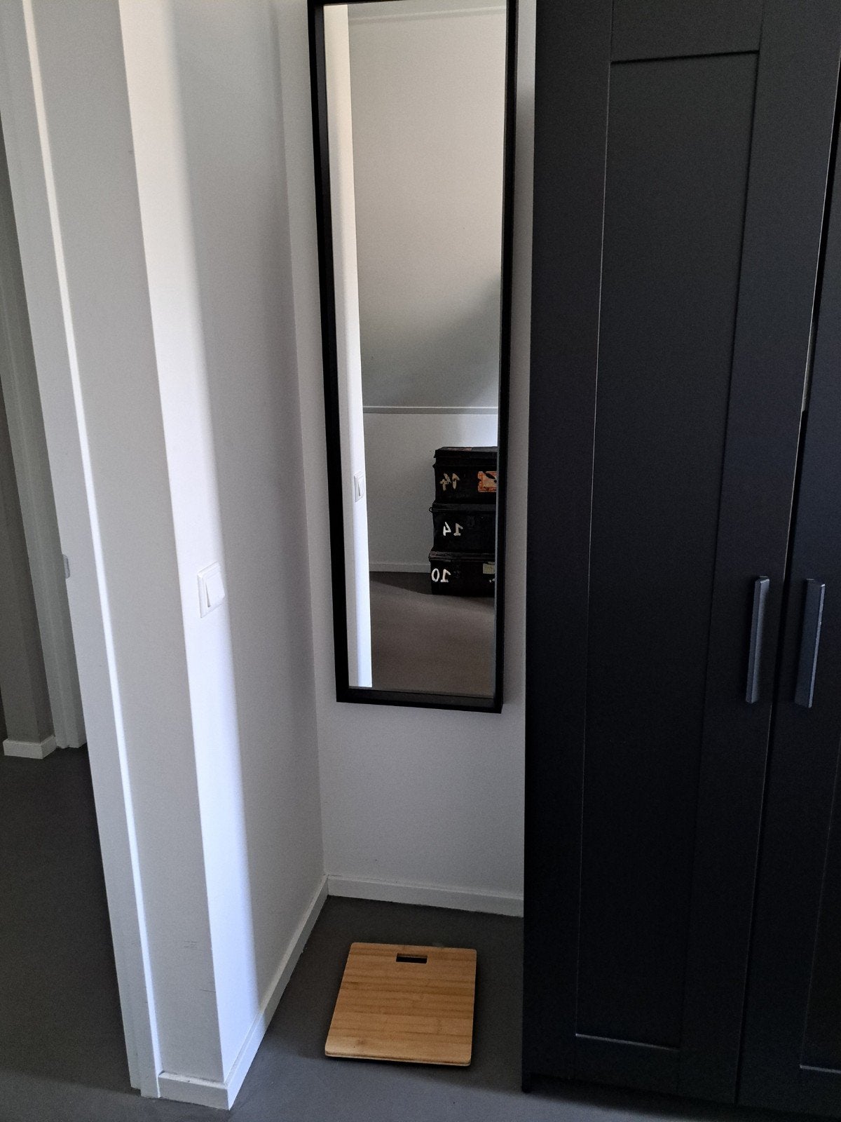 ikea nissedal spiegel zwart 40 x 150, Ophalen of Verzenden, Zo goed als nieuw, 25 tot 50 cm