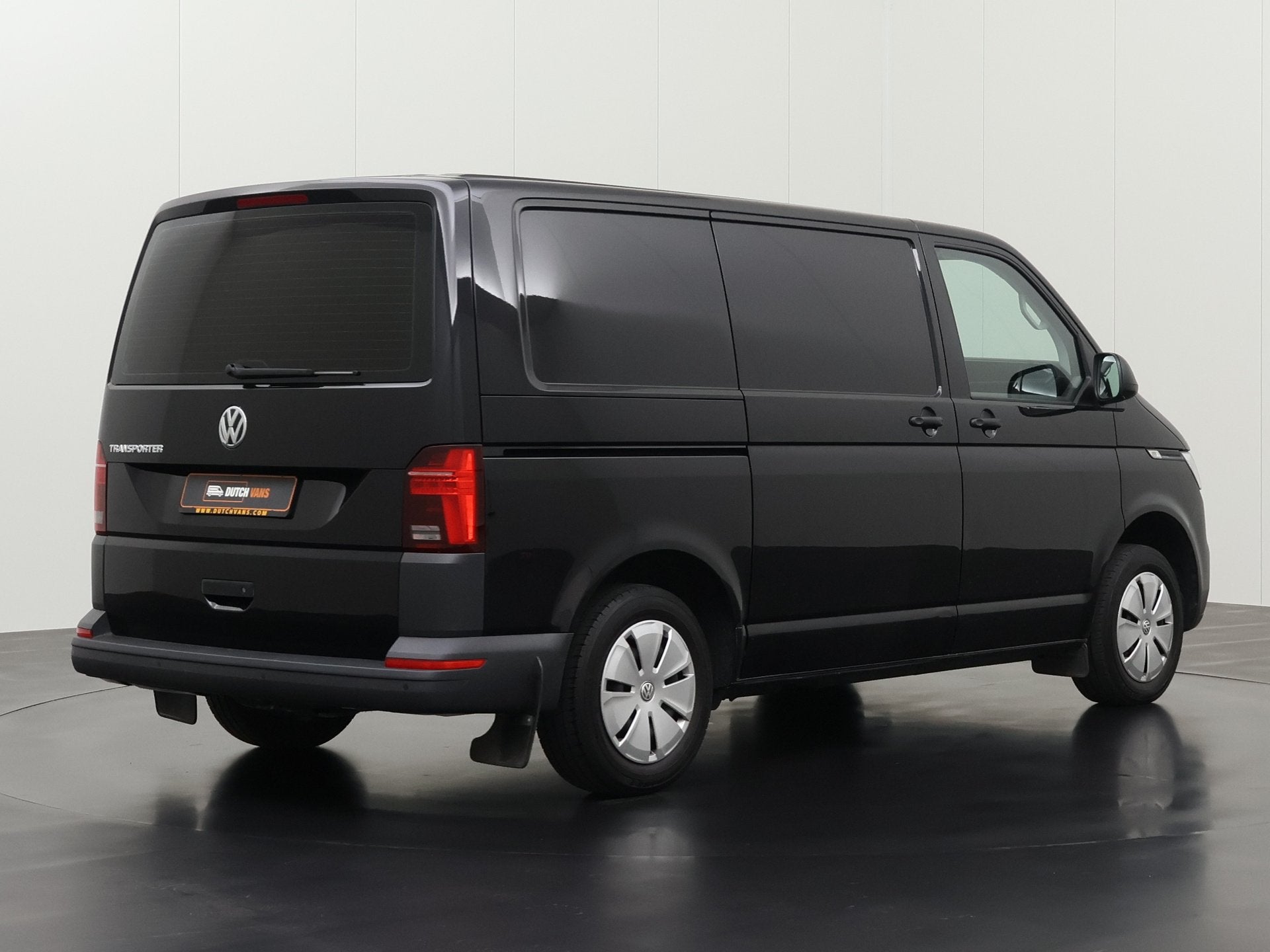 Volkswagen Transporter 2.0TDi 150PK Automaat | Kastinrichtin, Auto's, Automaat, Dealer onderhouden, Stof, Gebruikt