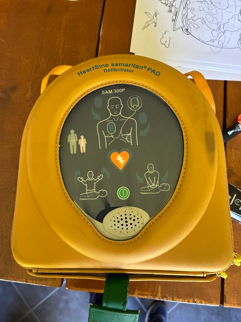 Aed samaritan, Diversen, Ophalen, Gebruikt