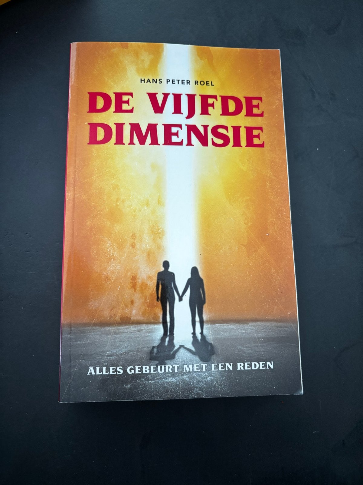 De Vijfde Dimensie - Hans Peter Roel, Boeken, Esoterie en Spiritualiteit, Ophalen of Verzenden, Zo goed als nieuw, Spiritualiteit algemeen