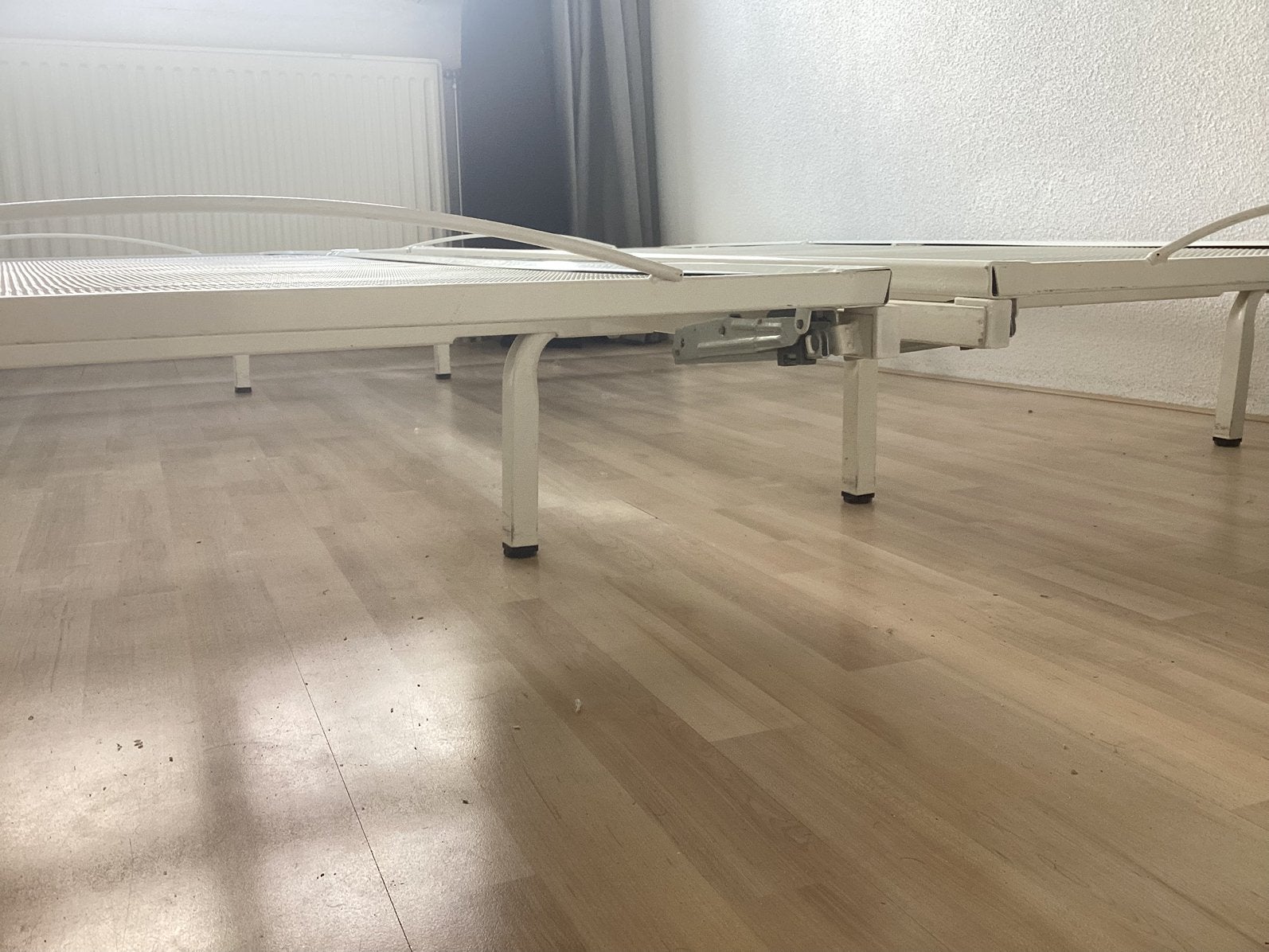 2x bed bedframe 1 persoons verstelbaar wit, Ophalen, Verstelbaar, 90 cm, Eenpersoons