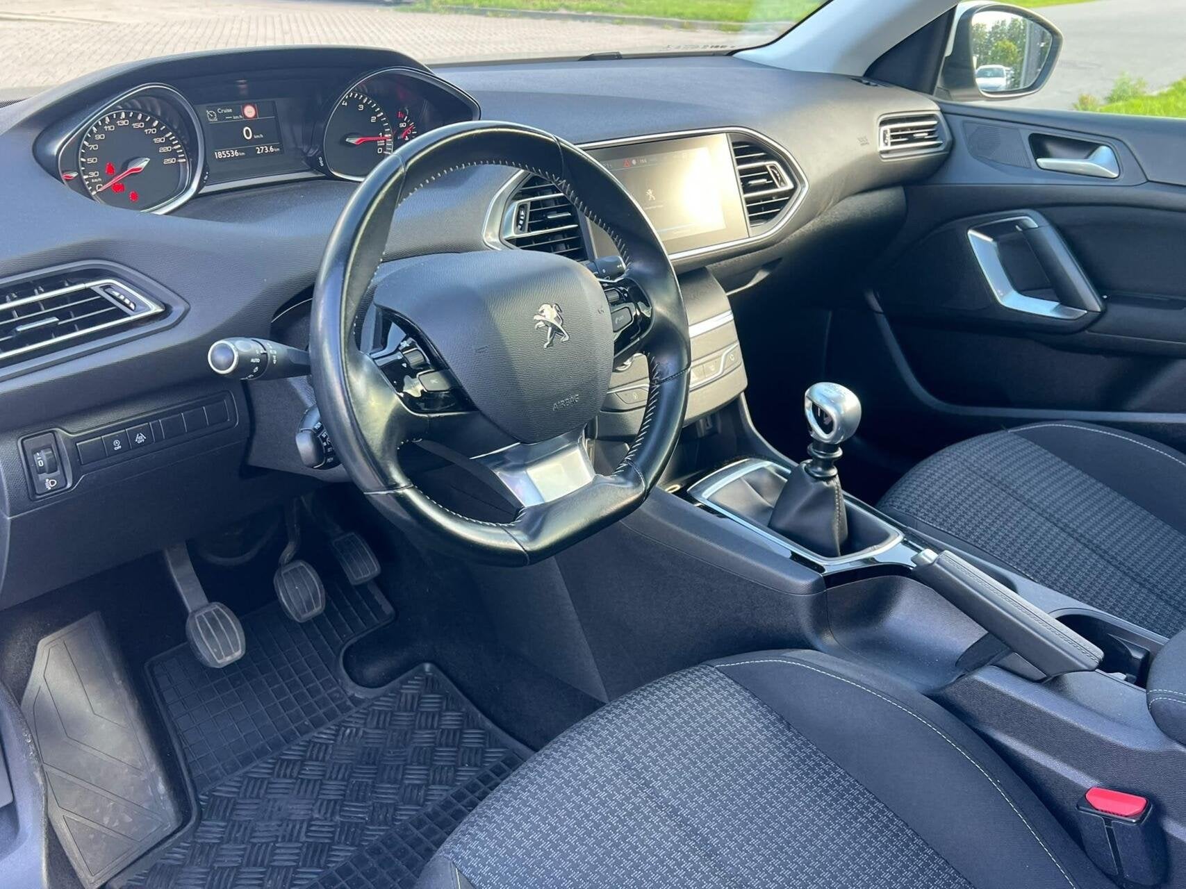 Peugeot 308 SW 1.2 PureTech Blue Lease Executive Cruise Pano, Auto's, Voorwielaandrijving, Stof, Gebruikt, 1199 cc