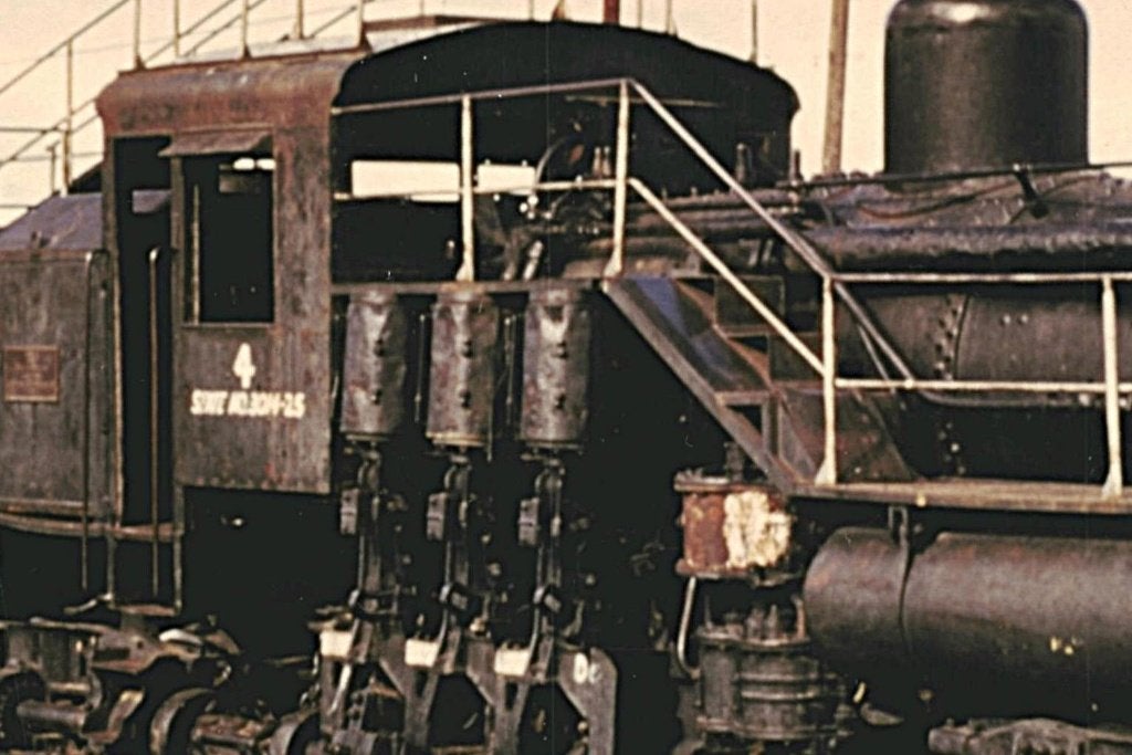 803011	Foto	Trein Zug	Locomotief  tandrad-stoomlocomotief, Ophalen of Verzenden, Zo goed als nieuw, Trein, Kaart of Prent