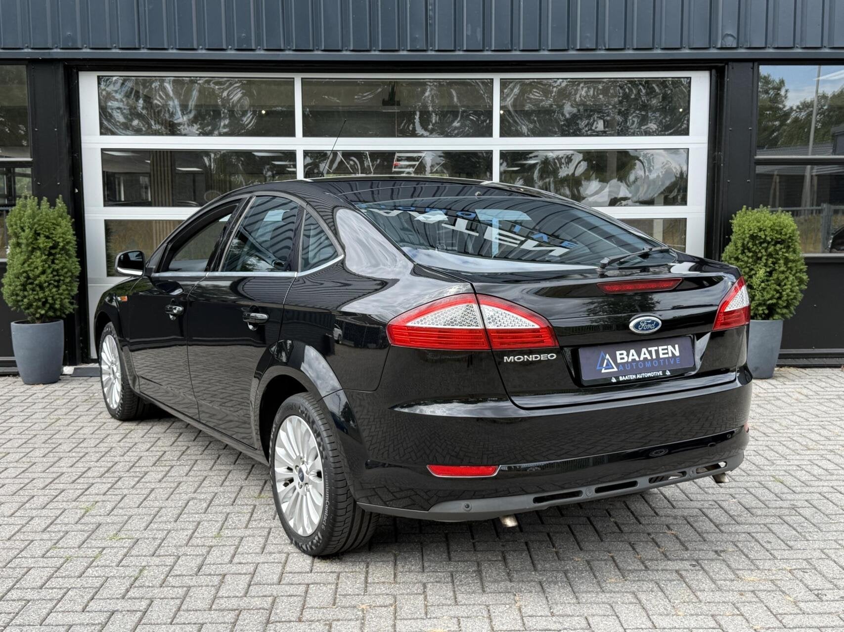 Ford Mondeo 2.5-20V 220 pk 1e eig |Dealer oh| PDC| Clima|BT|, Voorwielaandrijving, Stof, Mondeo, 11 km/l
