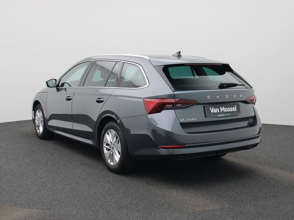 Skoda Octavia Combi 1.0 e-TSI Ambition | Automaat | Camera |, Auto's, Skoda, 12 maanden, Stof, Gebruikt, Euro 6