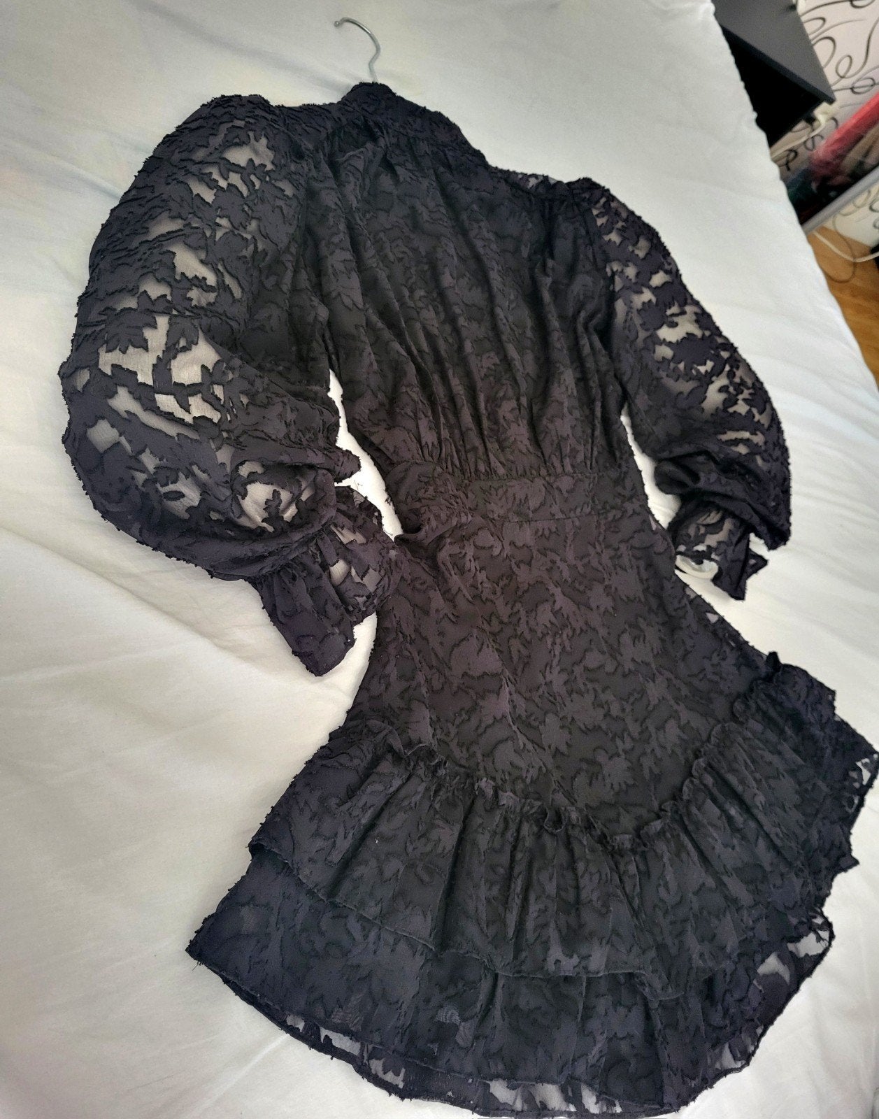 Prachtige zwarte Loavies mini-jurk met ruffles en structuur, Zwart, Ophalen of Verzenden, Maat 34 (XS) of kleiner, Boven de knie