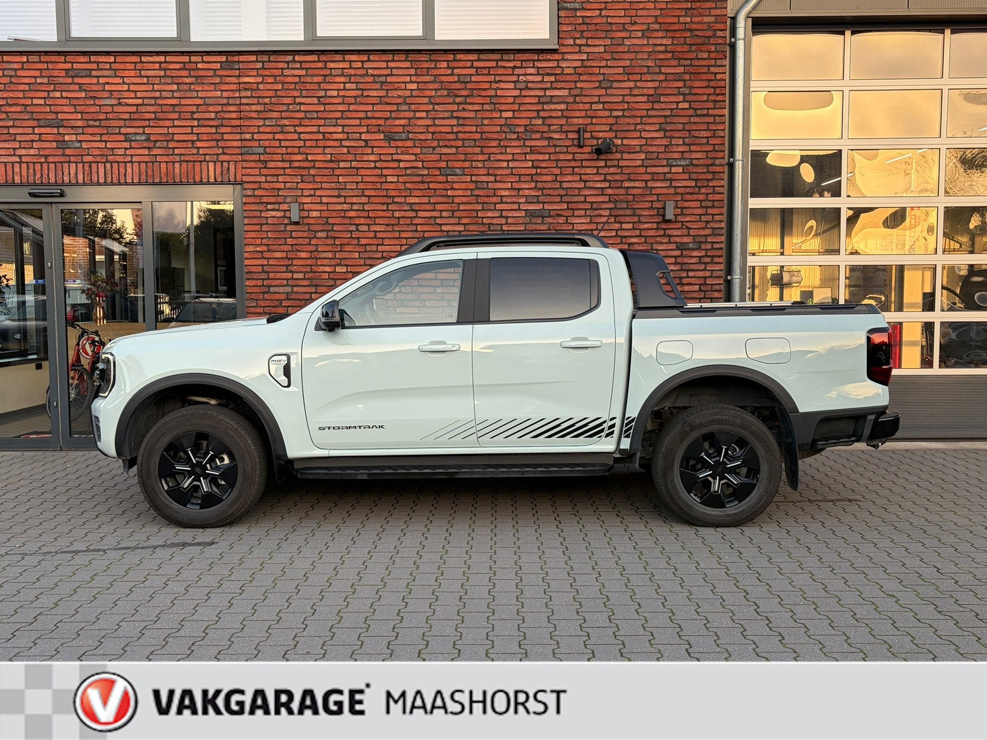 Ford RANGER 2.3 PHEV e-4WD Stormtrak Full Option 3500Kg Trek, Auto's, Gebruikt, Euro 6, 4 cilinders, 2535 kg
